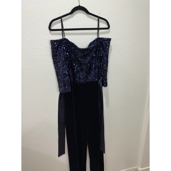 Premier Amour Sequince and velvet romper. Plus size 16  (M27) - Picture 10 of 10